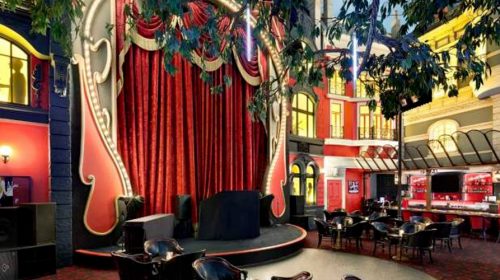 Le Cabaret Lounge at Paris Las Vegas